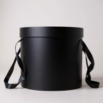 Плотная шляпная коробка с крышкой без лент. Цвет; Черный.