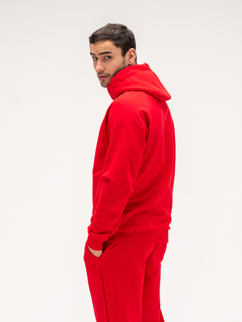 Костюм мужской спортивный теплый. Красный