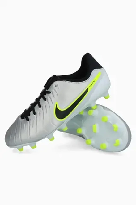 Nike tiempo old top