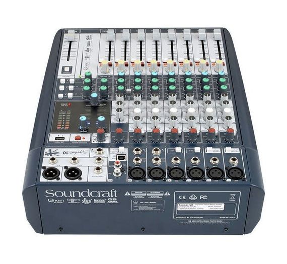 SoundCraft Signature 10