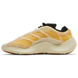 Кроссовки Yeezy Boost 700 V3 Mono Safflower