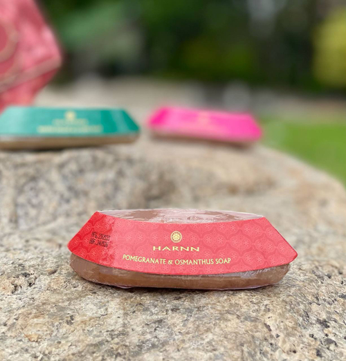 Мыло для лица на основе масла рисовых отрубей Гранат и Османтус Pomegranate & Osmantus Soap Harnn