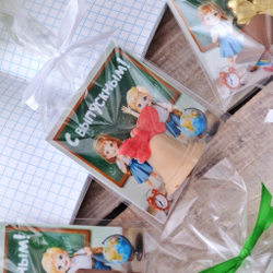 Конфета с открыткой "С выпускным!"