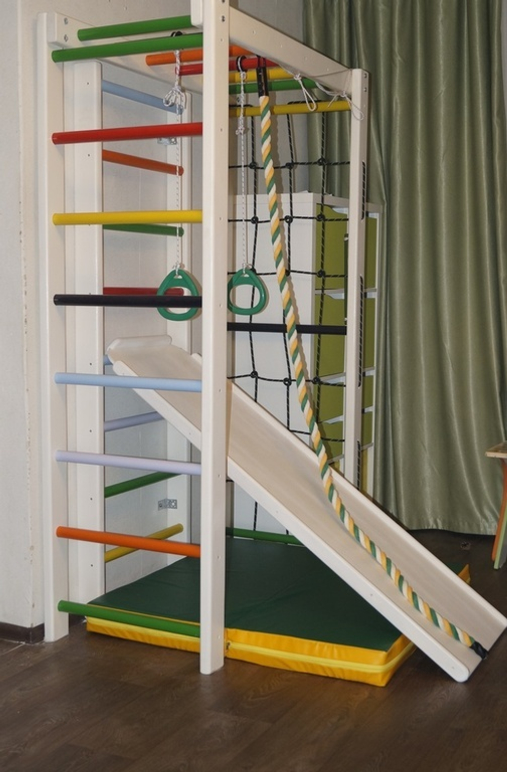 Спортивный пристенный комплекс "Памир" - Цветной