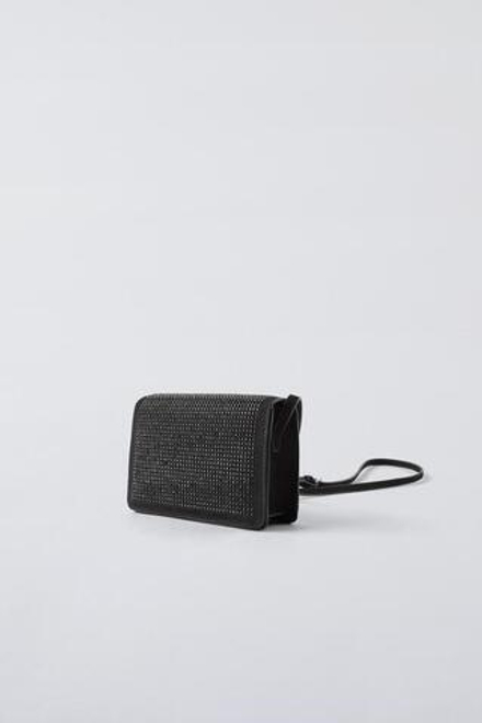 ZARA СУМКА ИЗ БЛЕСТЯЩЕГО МАТЕРИАЛА, ЧЕРНЫЙ