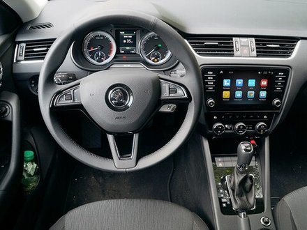 Навигационный блок для Skoda Octavia 2013-2020 A7 - Carmedia DZ-218 на Android 9.0, 2Гб-32Гб, 4G-SIM