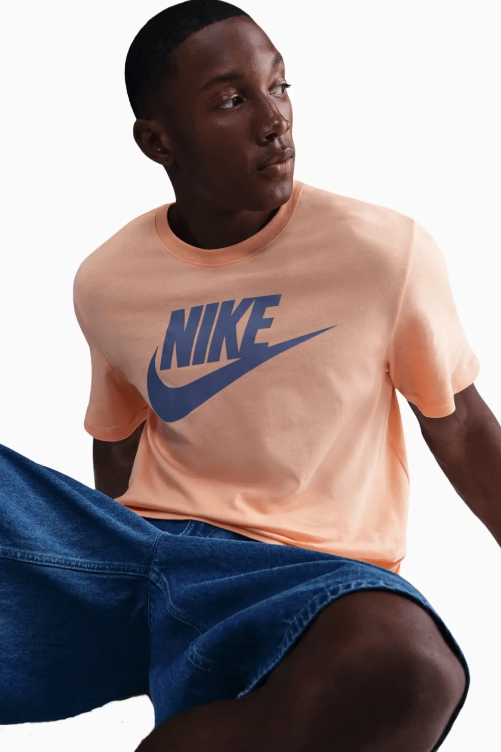 Футболка Nike Sportswear Tee Icon Futura - оранжевый