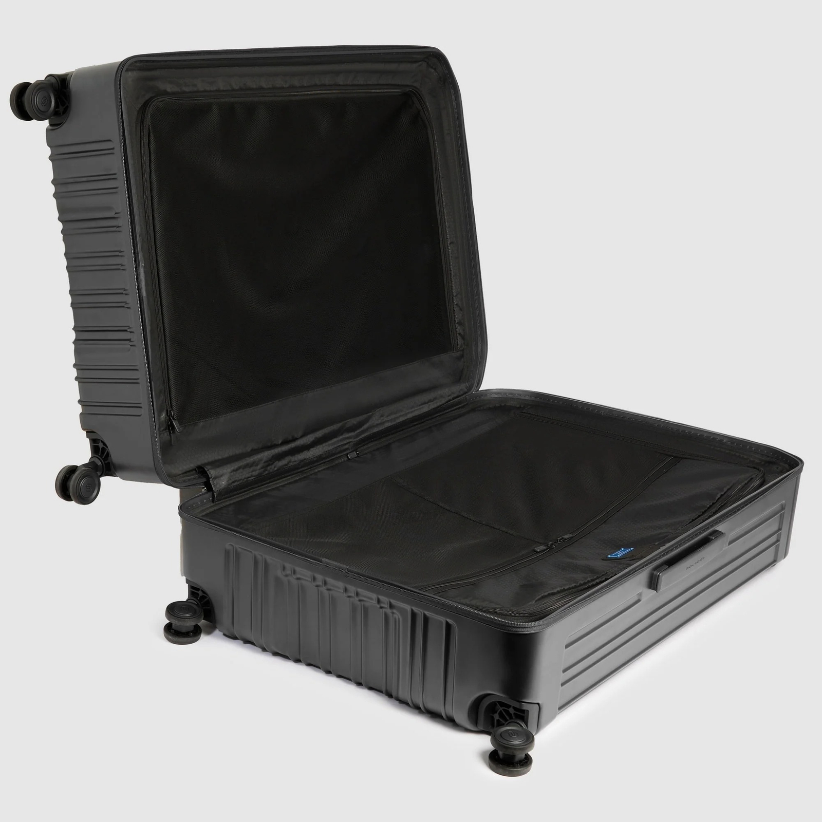 Чемодан большой XL Piquadro BV6951PQL/Nero Opaco