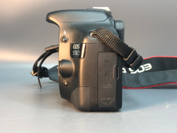 Canon 550D Kit 18-55mm, 12.890 кадров пробега