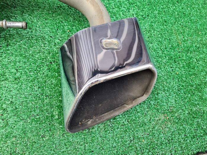 Глушитель Hongqi HS5 (2019-н.в.)