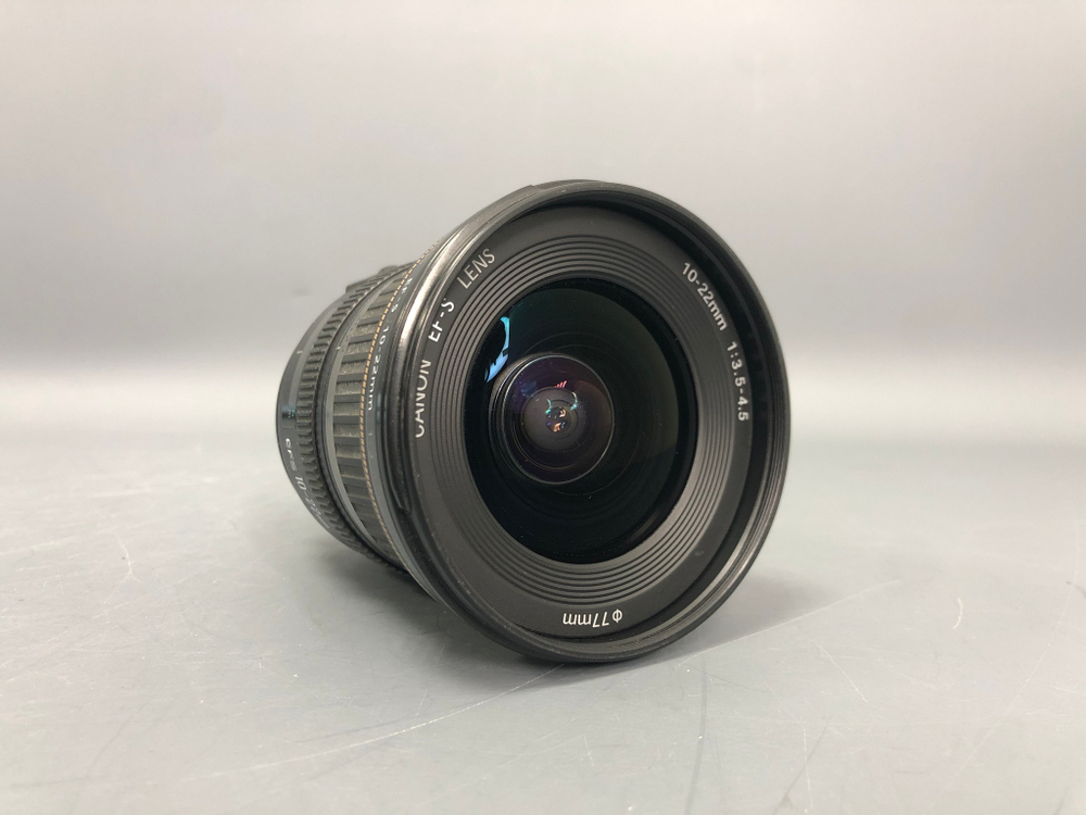 Canon EF-S 10-22mm 3.5-4.5 USM