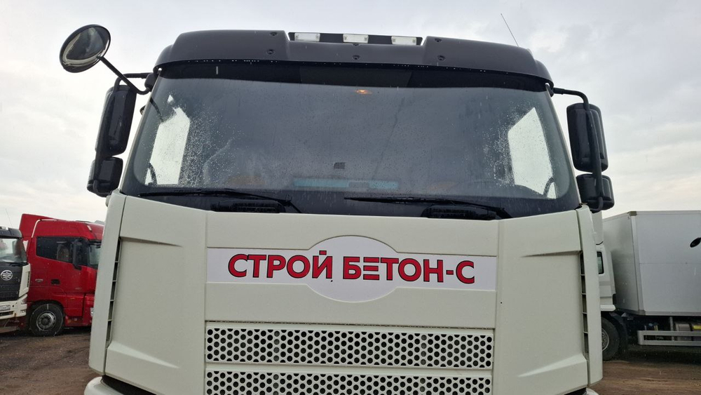 TIGARBO 6936* на шасси FAW CA 3310 8x4 Автобетоносмеситель 69367S (Дизельный, 11,1 л, 390 л.с., МТ)