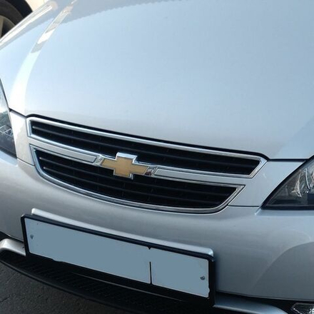 Джентра решётка знак шевроле серебро