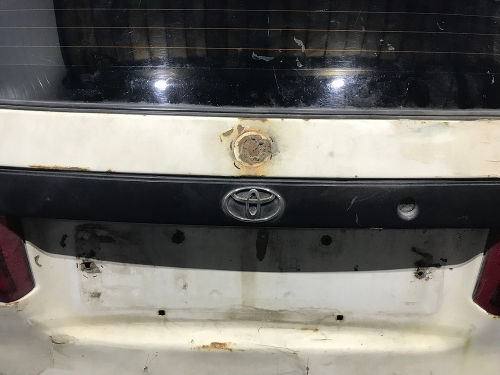 Дверь пятая TOYOTA CALDINA 1996