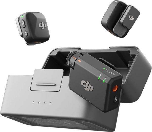 Беспроводной петличный микрофон DJI Mic Mini (2 TX + 1 RX + Charging Case), Черный | Black