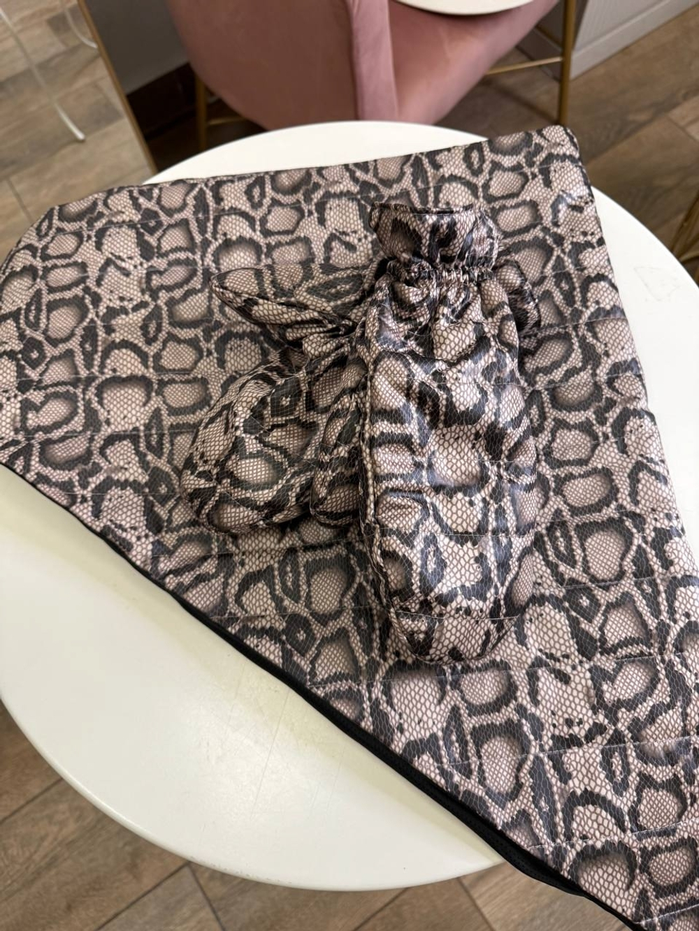 Варежки стеганые питон