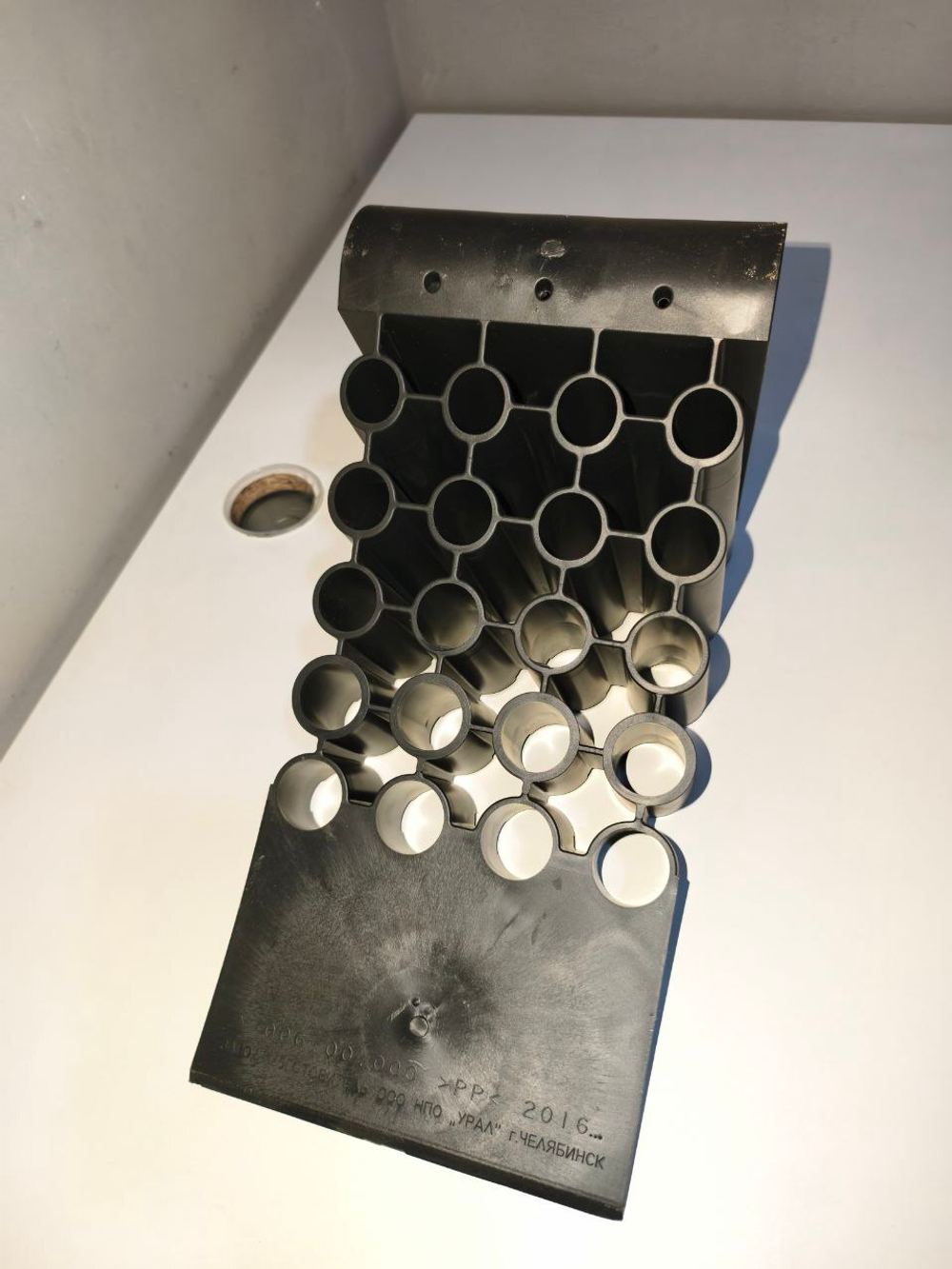 Башмак противооткатный ПЛАСТИК (черный) 53205-3927010