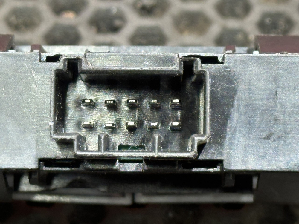 Кнопка регулировки освещения в салоне 2023г