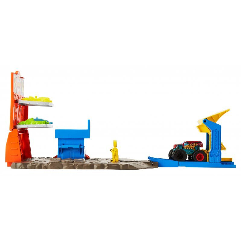 Hot Wheels Monster Trucks - Комплект для сноса на станции + Демо-автомобиль Derby HFB12