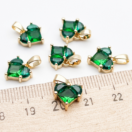 Подвеска Сердце, цвет золото+изумрудный, размер 10 мм, цена за 1 шт