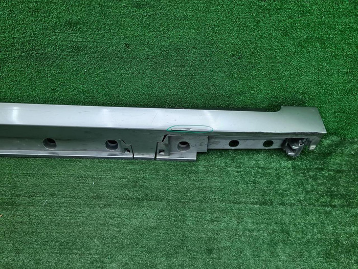 Накладка порога правая Lexus ES 7 (2018-н.в.)