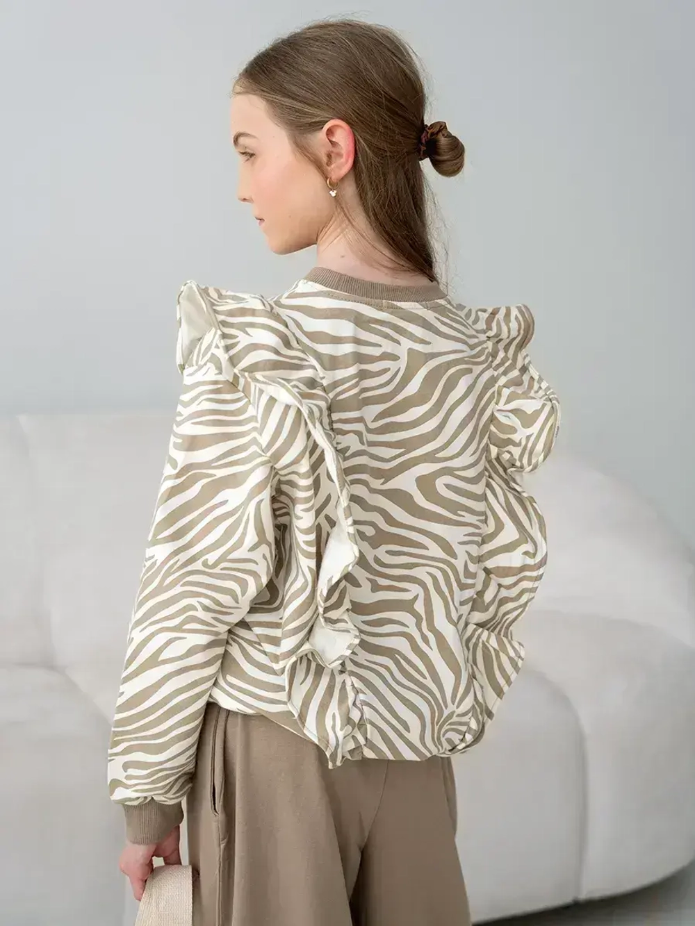 Костюм для девочки на осень