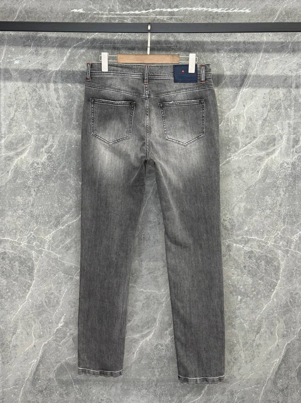 Джинсы Kiton
