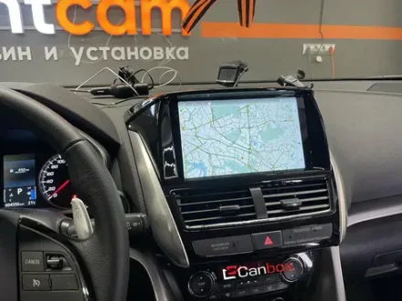 Магнитола для Mitsubishi Eclipse Cross 2018-2022 (ШГУ под козырьком) - Carmedia OL-1570 QLed+2K, Android 13, TS20, CarPlay, 4G SIM-слот