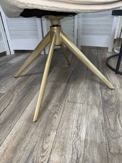 Стул ОСКАР (OSKAR) 360 град, цвет КРЕМОВЫЙ (RIELY-111/PRESENT-120), ткань / ШАМПАНЬ каркас, ®DISAUR