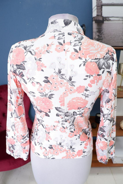 Жакет с цветами 42 размер