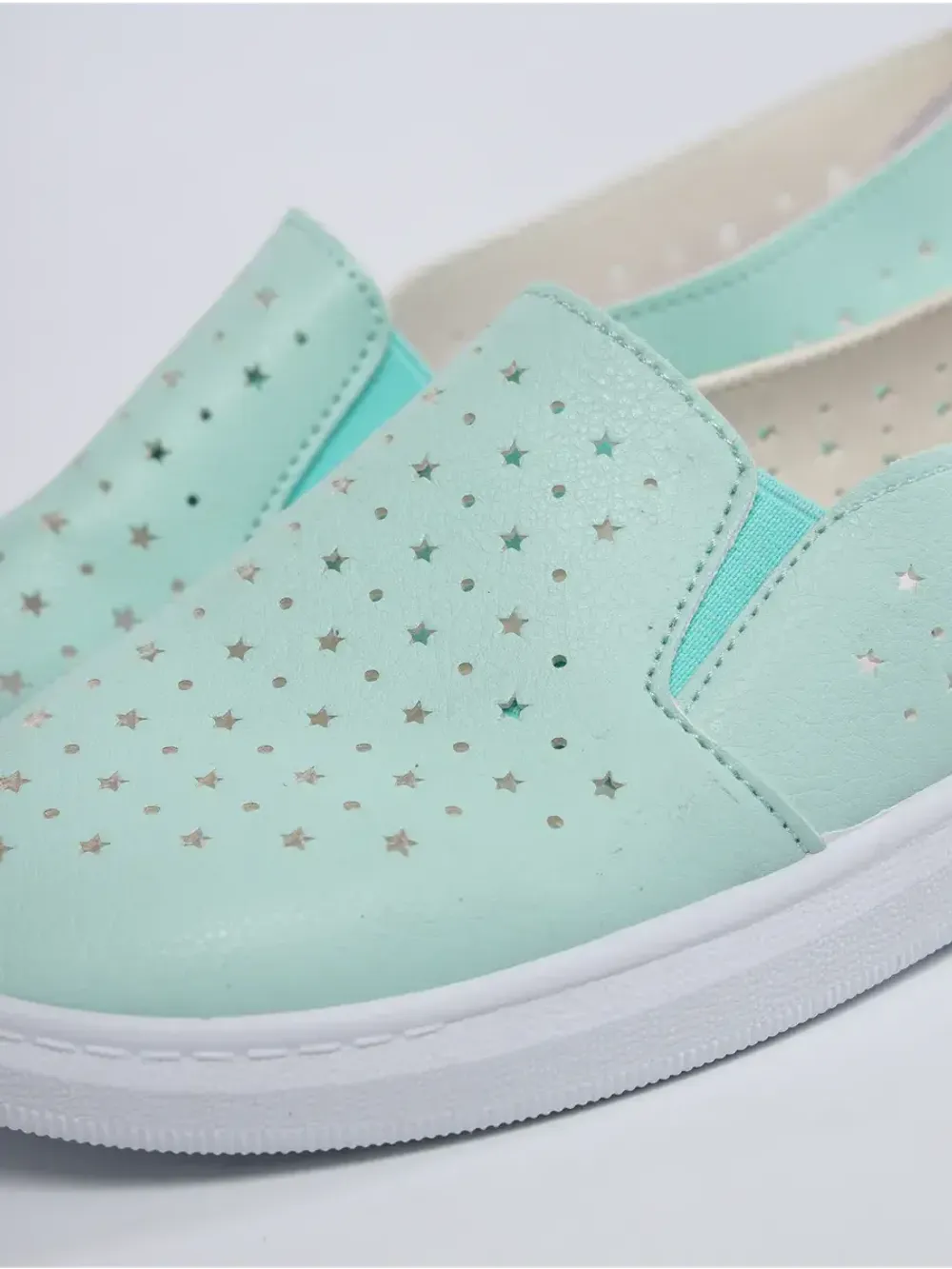 Мокасины летние с перфорацией