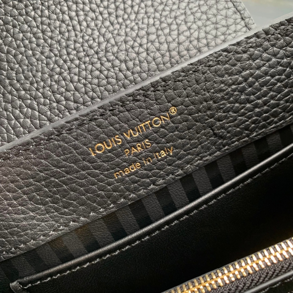 Louis Vuitton Capucines Mini