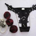 Стринги с ажурными деталями и стразами (черные)