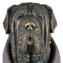 Садовая скульптура Сэр Ватсон в костюме