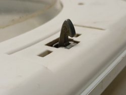 ARXL100 кт69 Люк в сборе для стиральной машины Hotpoint-Ariston 144002000 б/у