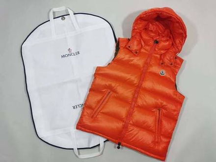 Безрукавка Moncler