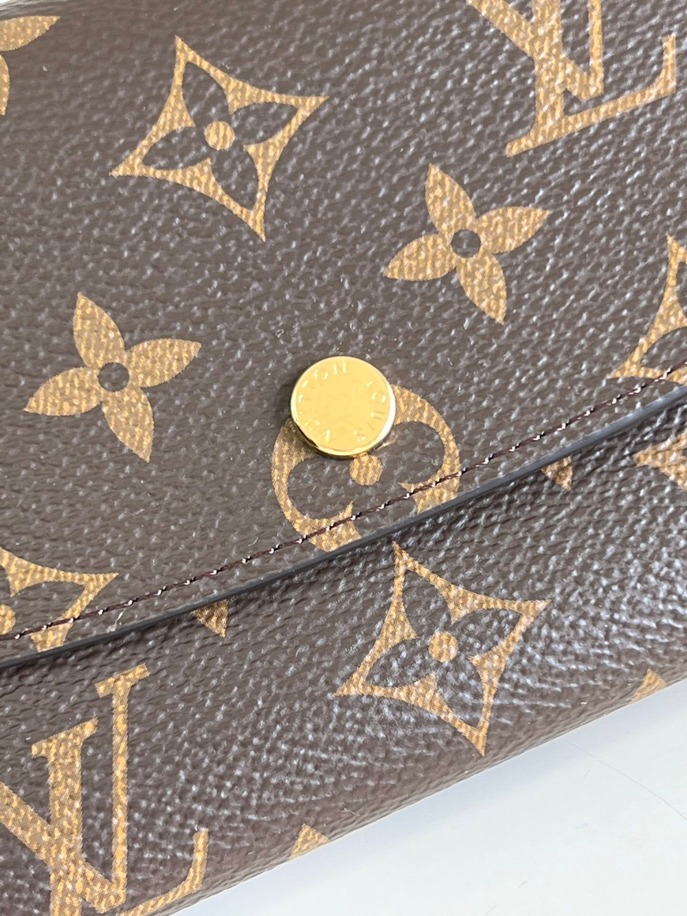 Louis Vuitton Emilie Wallet