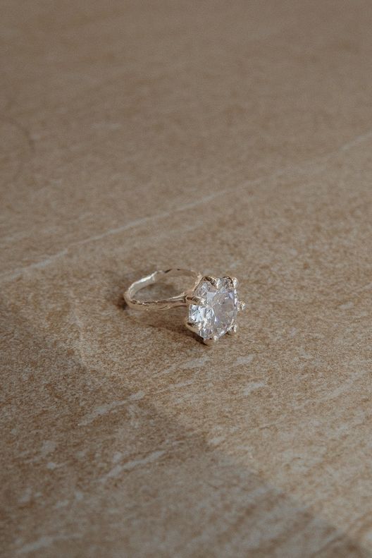 Кольцо WHITE LA PRINCESSE / Puntus