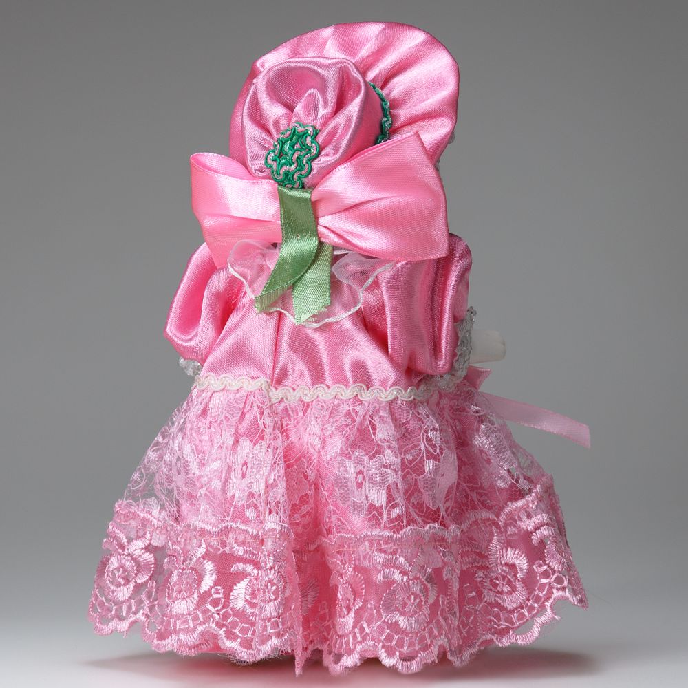 Сувенирная кукла Маленькая барышня в розовом платье