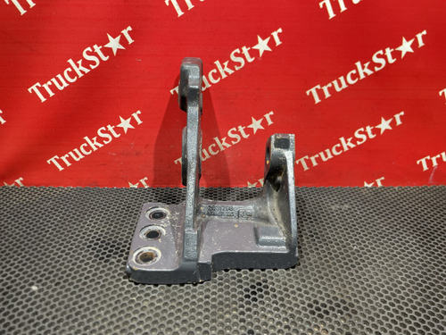 Кронштейн передней рессоры левый 2021г.