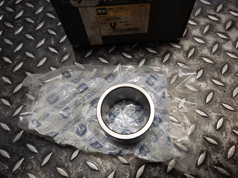 Втулка 8E-6755