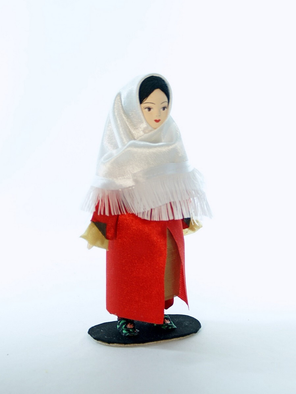 Кукла коллекционная девочка Ингушка