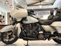 CVO™ Limited® (FLHTKSE), 2020 Harley-Davidson