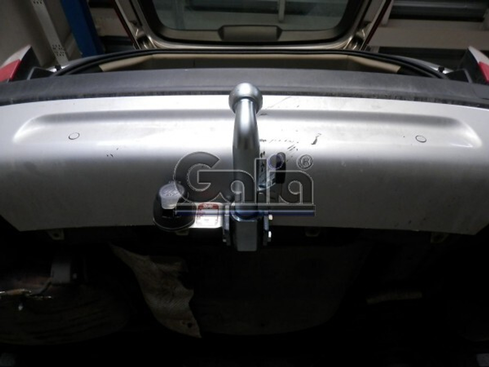 Фаркоп оцинкованный Galia V084A для Volvo XC70 2007-2016(паспорт и сертификат в комплекте)(без электрики)