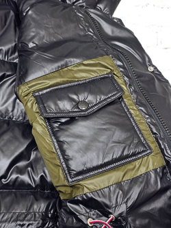 Пуховик Moncler