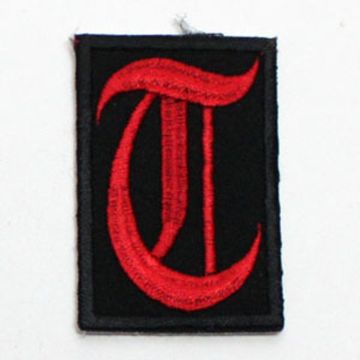 Нашивка буква "T" (красная)