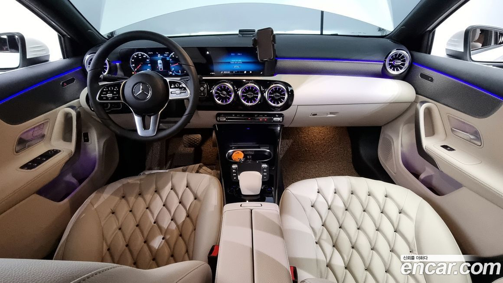 Mercedes-Benz A-Class W177 A220 Sedan (06.2022)