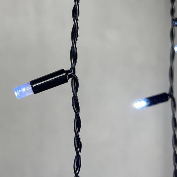 Светодиодная бахрома с колпачком 3,1*0,5 м., 120 холодных белых LED ламп, мерцание, черный провод ПВХ, IP65, LTC (PIL120BLWCAP-11-2W)