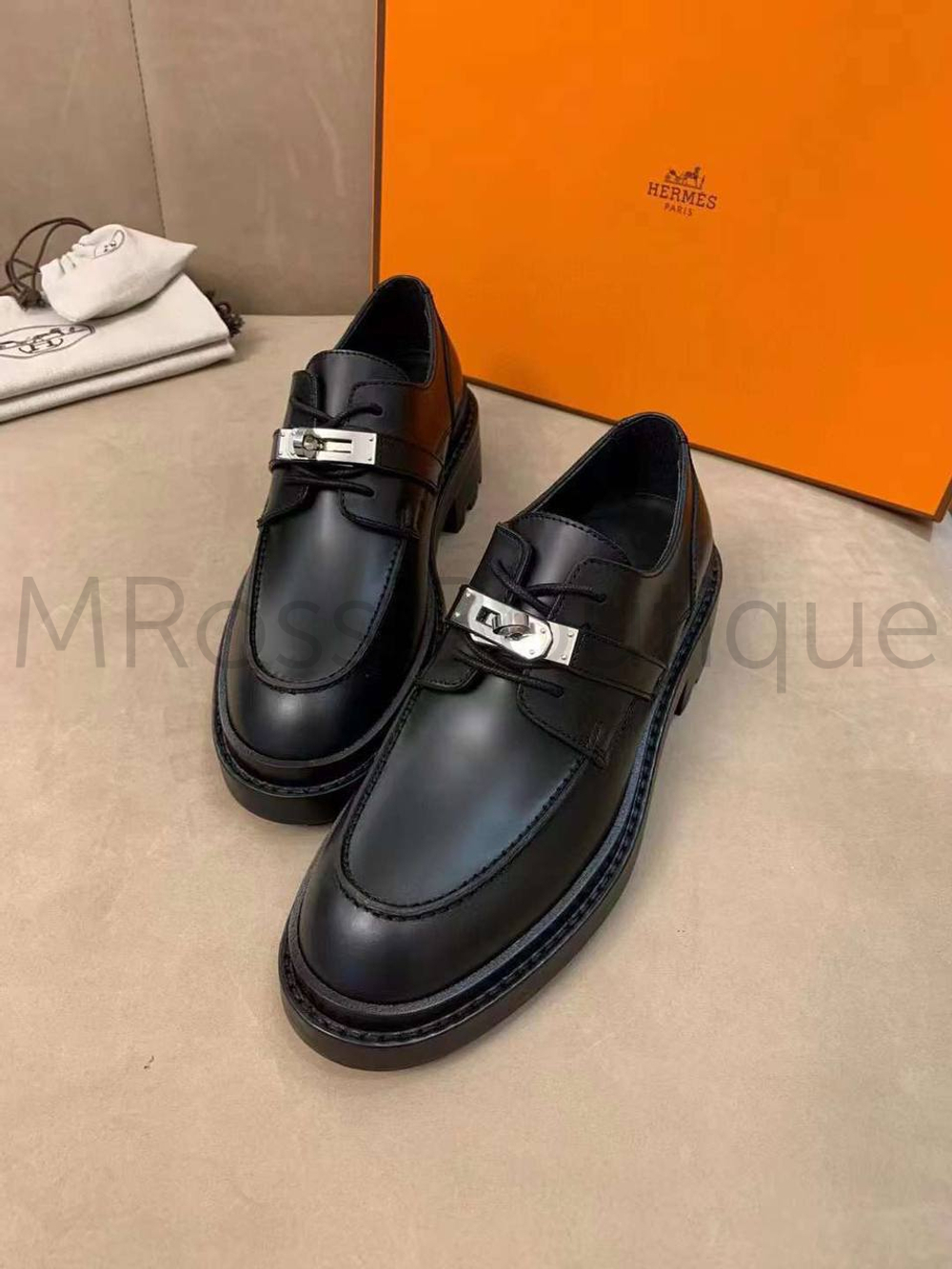 Женские лоферы Hermes First кожаные в черном цвете