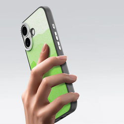 Чехол с MagSafe зеленого цвета от Dux Ducis для iPhone 17, серия Moro Series Magnetic Case